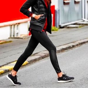 Athleta Ponte Luxe Moto Leggings Medium